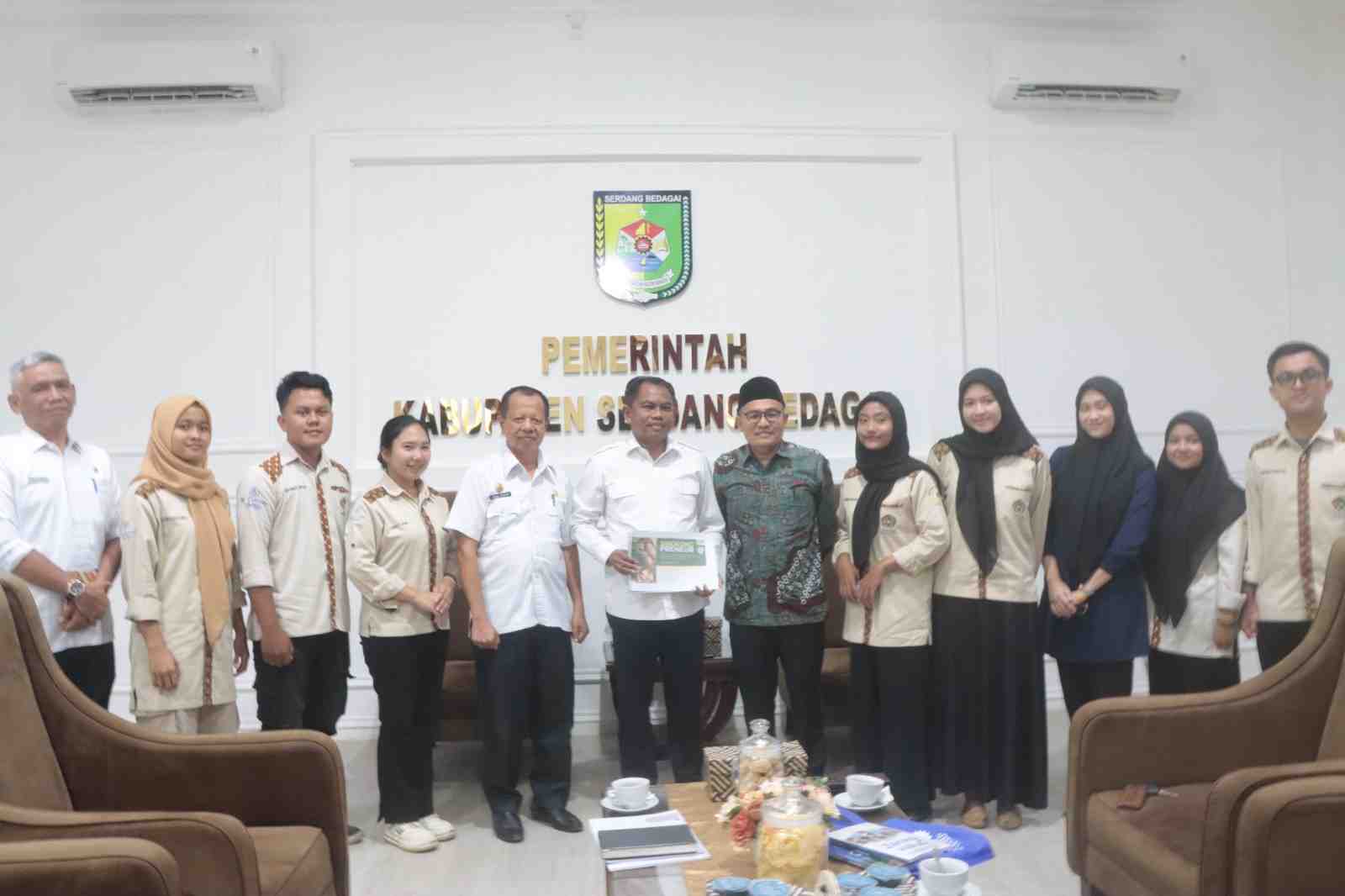 Bupati Sergai Dukung Kreativitas Pemuda dan Pengembangan UMKM Singkong