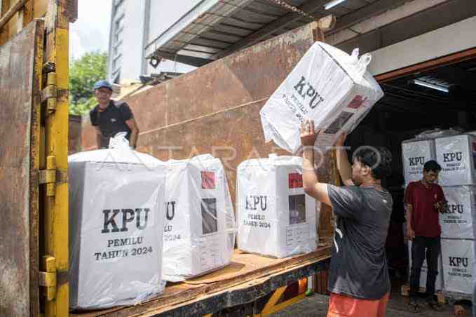 Pilkada Serentak, Bawaslu Sumsel Ingatkan Tokoh Politik soal Pemasangan Baliho