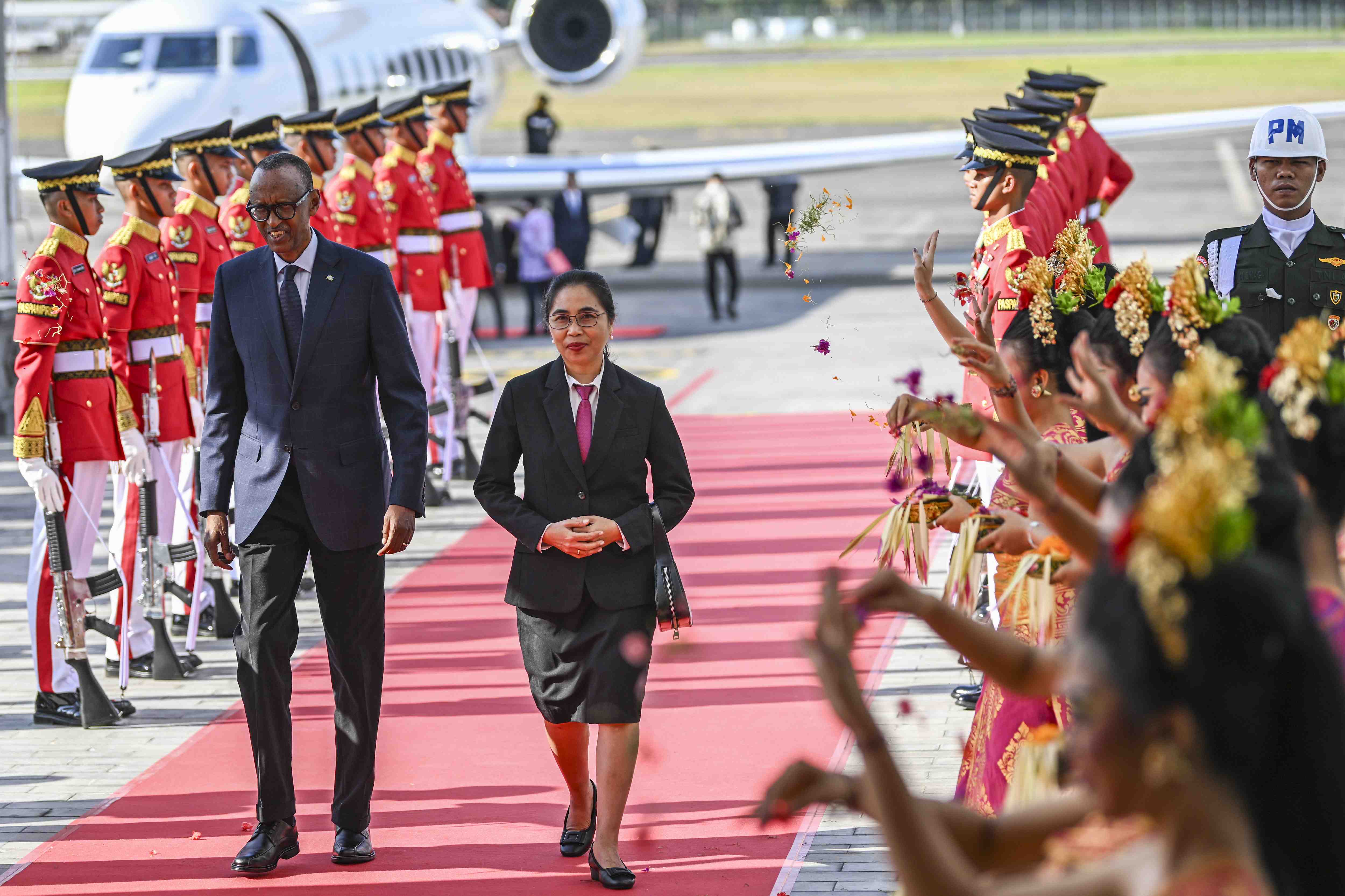 [SIARAN PERS] Pemimpin Negara Afrika Tiba di Bali untuk Hadiri HLF MSP 2024 dan IAF ke-2