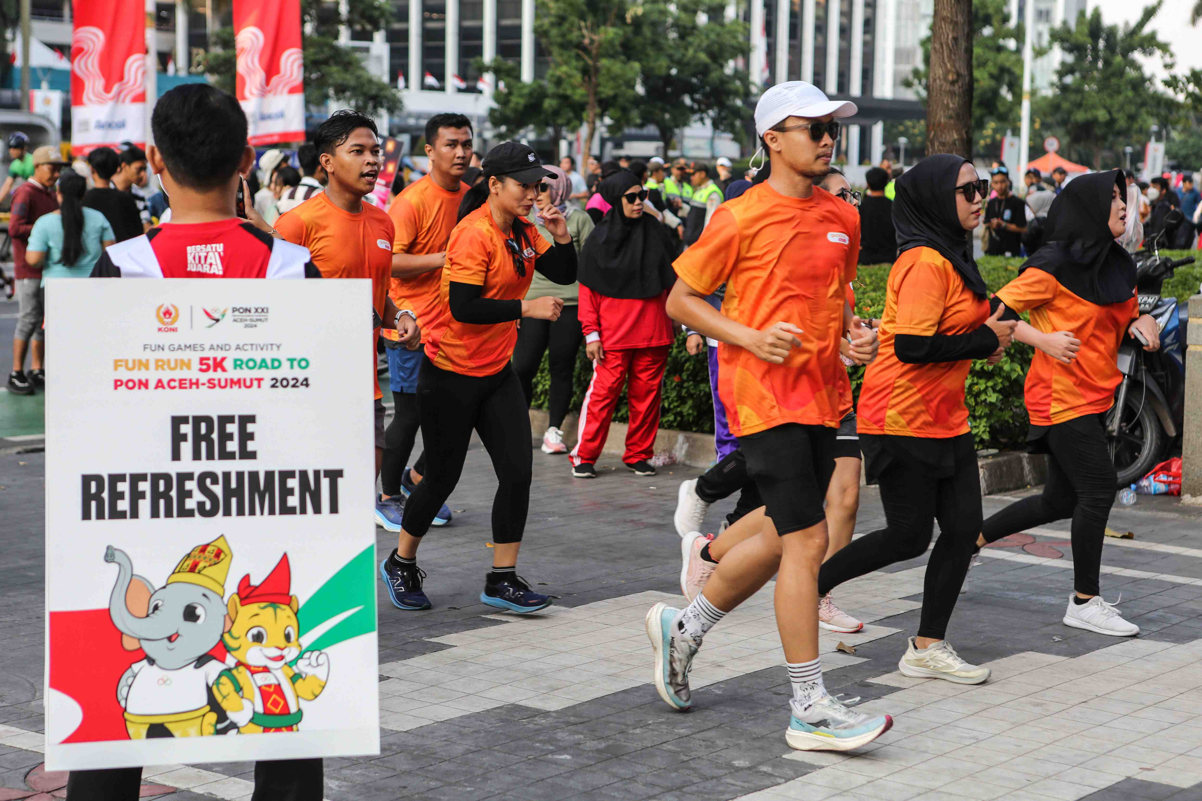[SIARAN PERS] Panitia PON XXI Siapkan ID Card untuk 593 Jurnalis, Proses Pengambilan Lancar di Medan