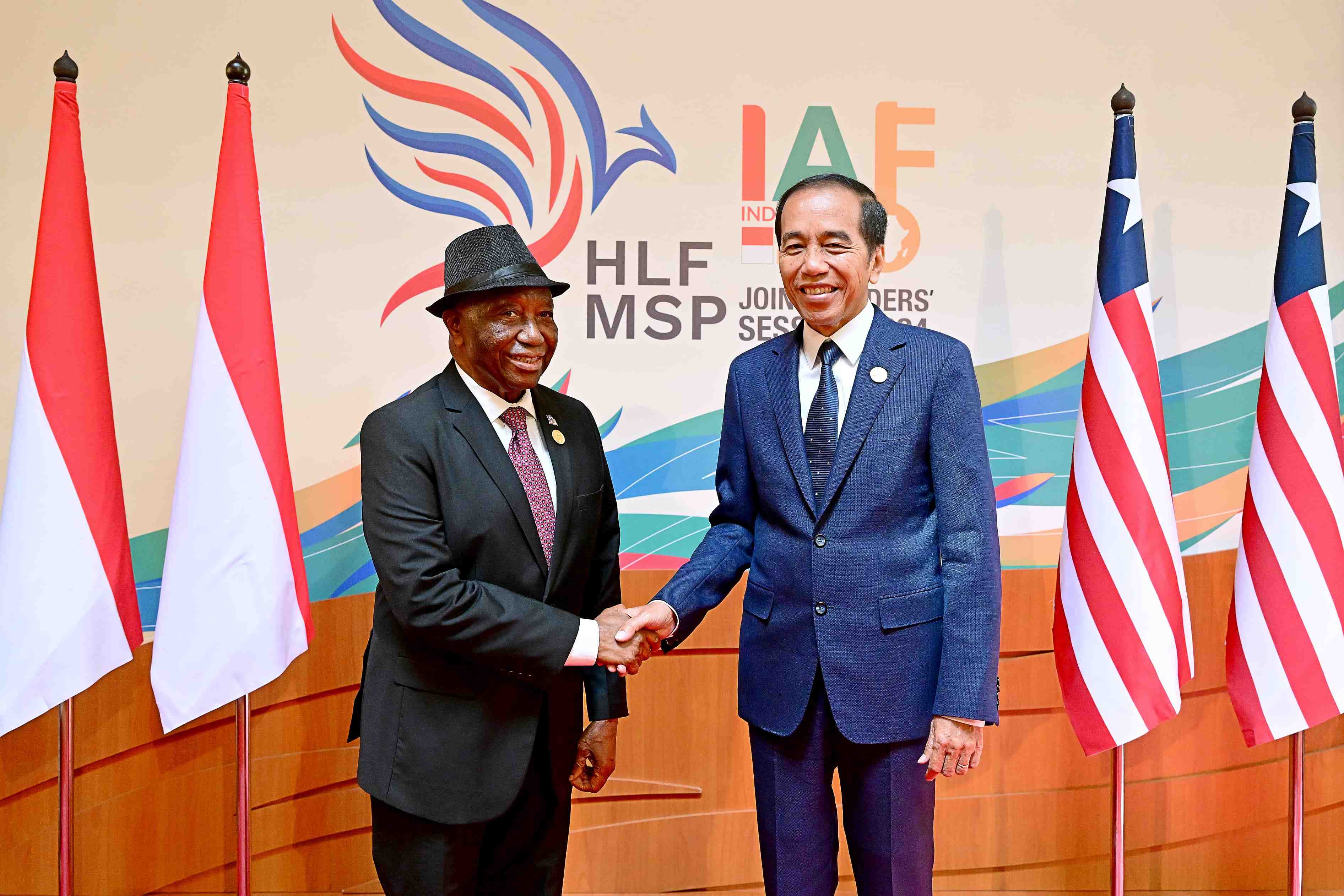 Presiden Jokowi Ajak Presiden Liberia Tingkatkan Kerja Sama Kelapa Sawit dan Infrastruktur