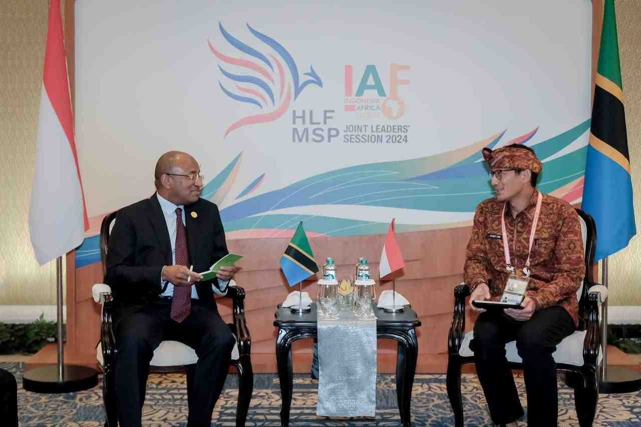 Sandiaga Uno Jajaki Kerja Sama Pariwisata dengan Aljazair dan Zanzibar di HLF-MSP 2024