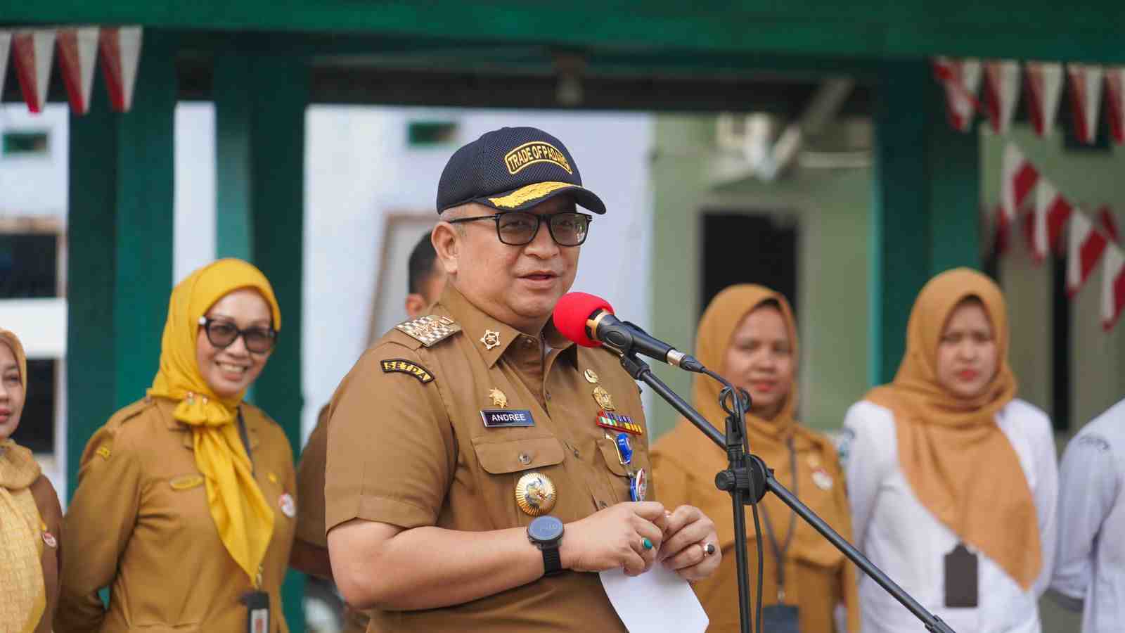 Pj Wali Kota Padang Dorong ASN Terapkan Nilai "Ber-AKHLAK" dalam Pelayanan Publik
