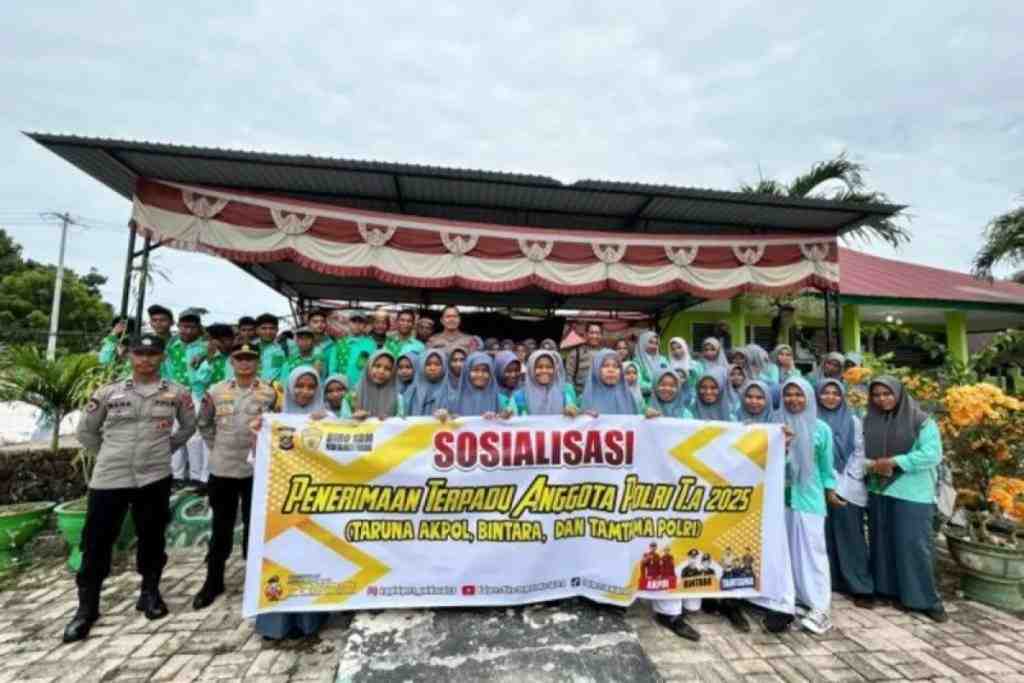 Polda Sultra Sosialisasikan Penerimaan Calon Anggota Polri di Daerah 3T