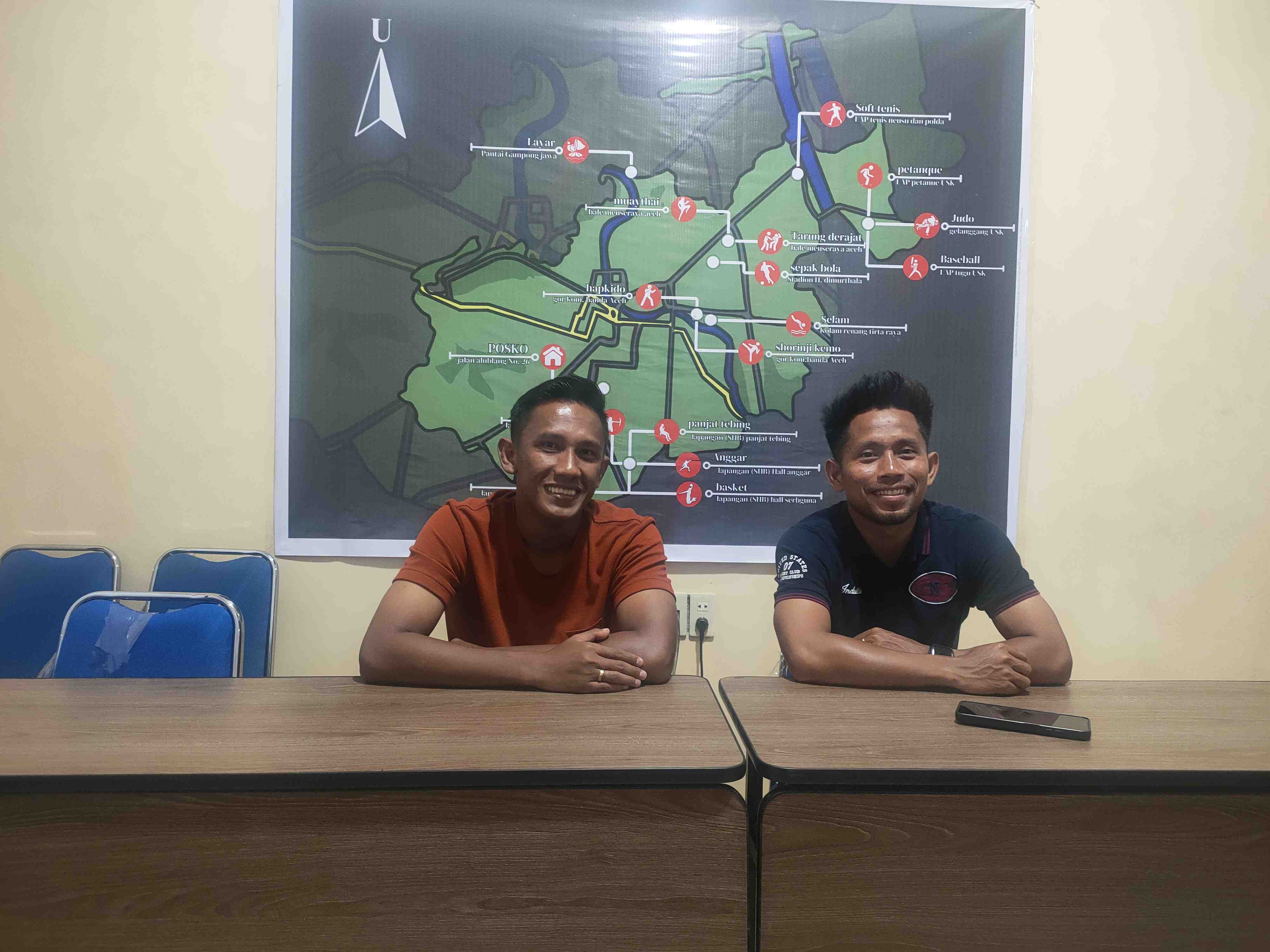 Mantan Pemain Timnas Sepak Bola Indonesia Andik Vermansah Dukung Tim Sepakbola PON Jatim