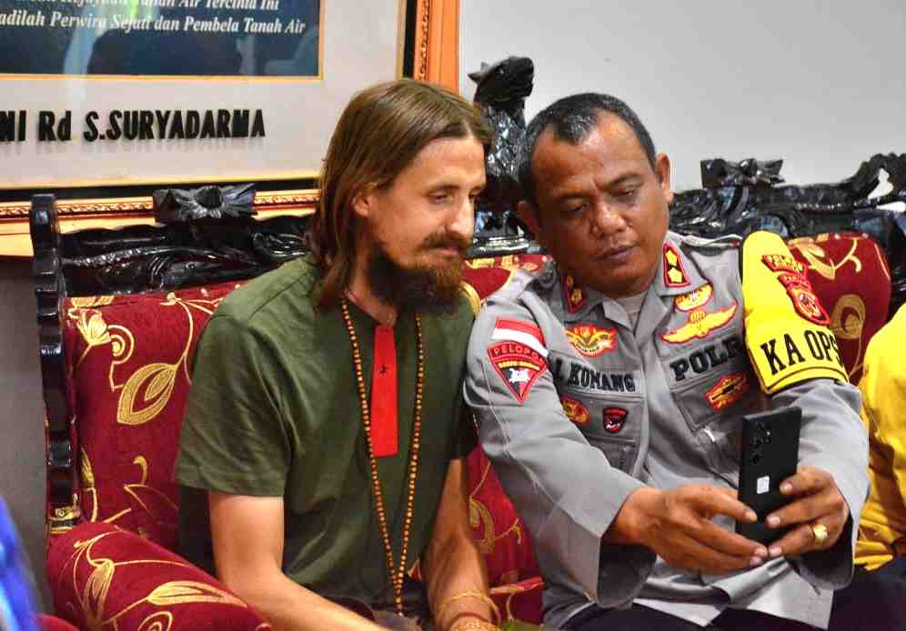 Pemerintah Berhasil Bebaskan Pilot Philip yang Disandera KKB Egianus Kogoya