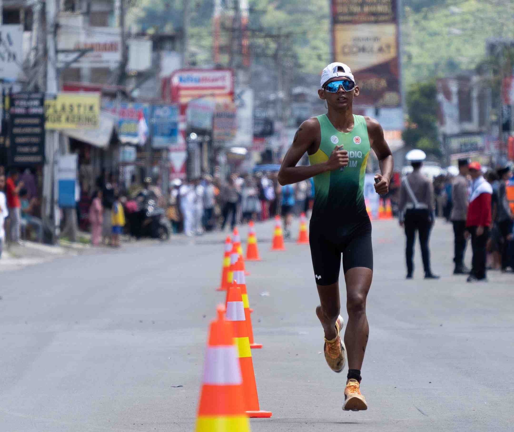 Atlet Triathlon Jatim Sabet Emas PON XXI 2024