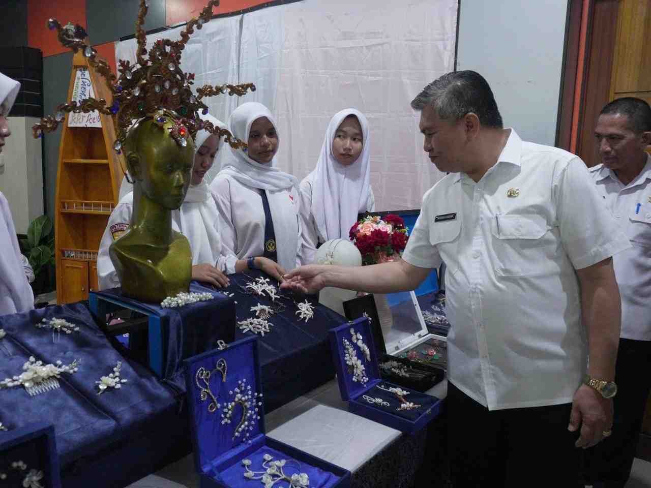Balai Bahasa Tunjuk Kubu Raya sebagai Daerah Pertama Memasifkan Bahasa Ibu