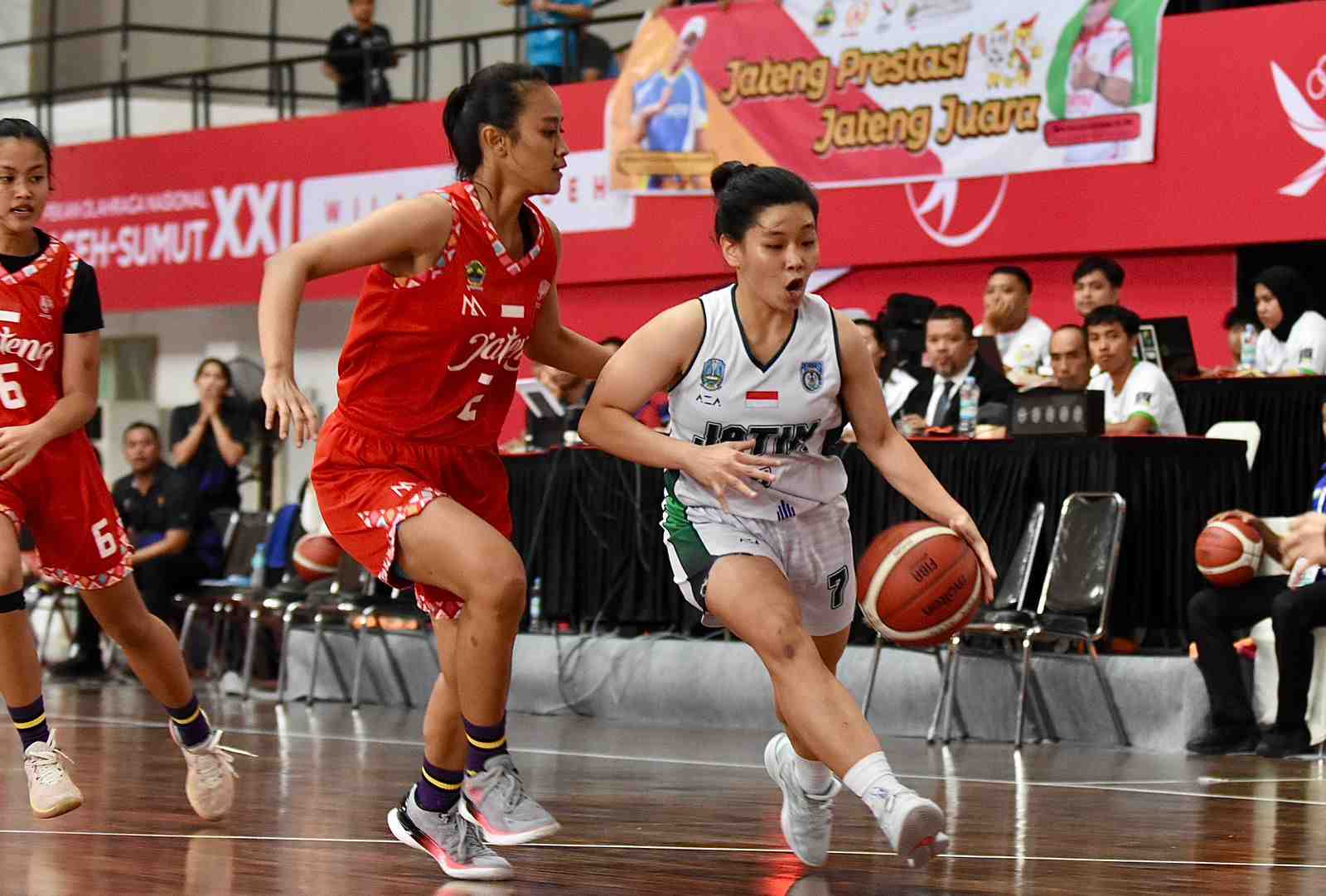 Tim Basket Putri Jatim Melaju ke Final