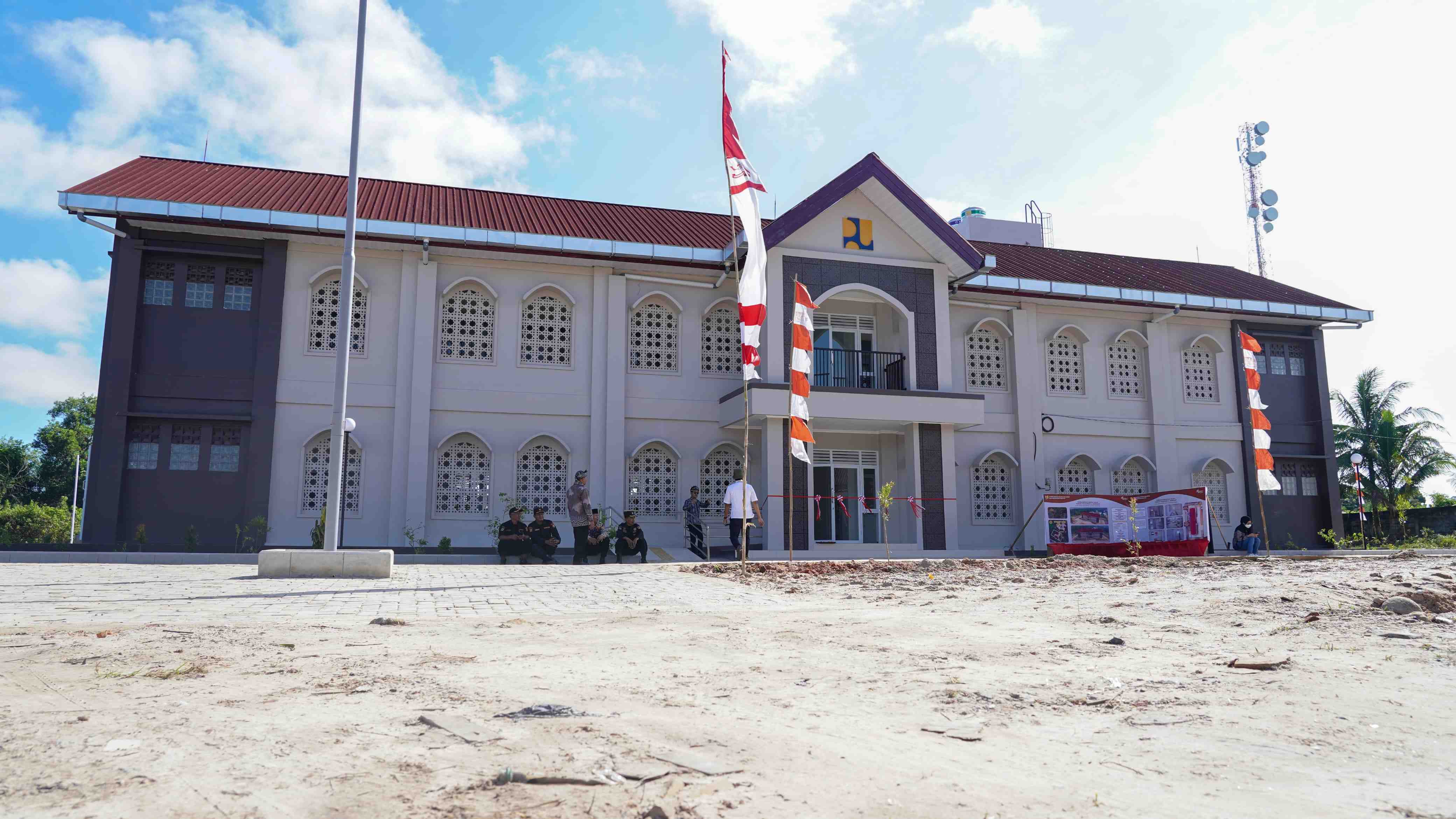 Kementerian PUPR Serahkan Rusun untuk Santri di Pondok Pesantren Al Mukminun Tarakan