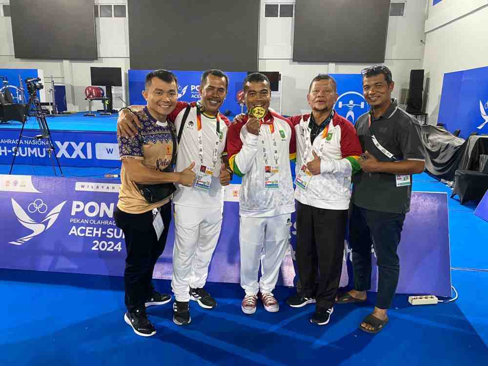 Target Tercapai! Lifter Riau Raih Tiga Emas di PON XXI Aceh-Sumut