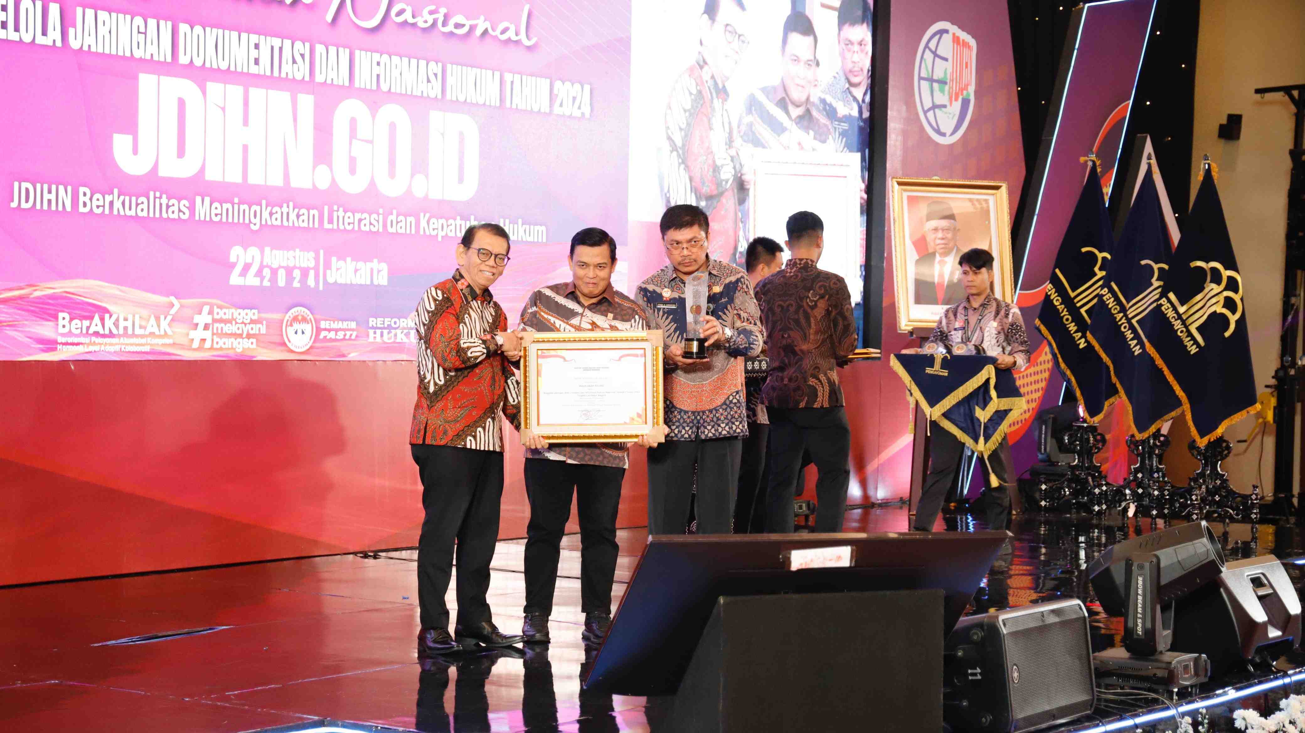 MA Raih Penghargaan JDIHN Awards Terbaik I 2024