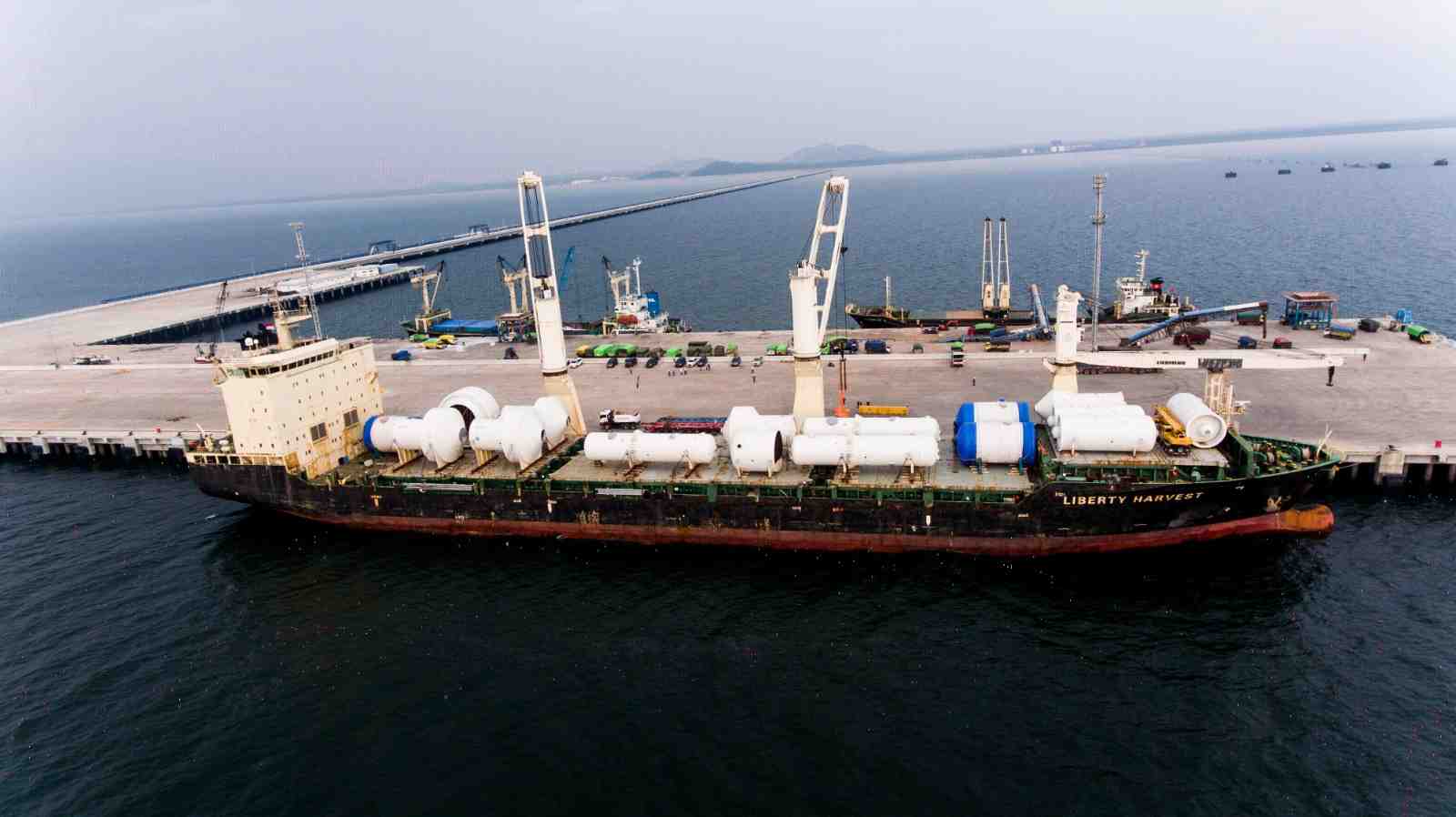 PTP Nonpetikemas Dukung Pembangunan Smelter Grade Alumina di Terminal Kijing