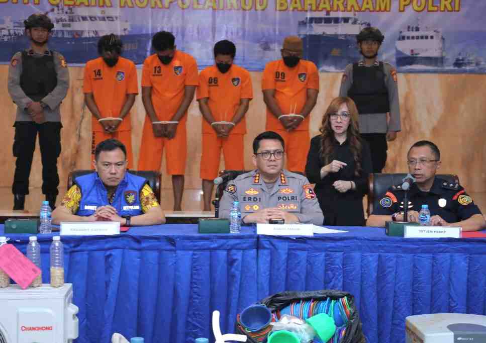 Polri Gagalkan Penyelundupan 134 Ribu Benih Lobster di Banten