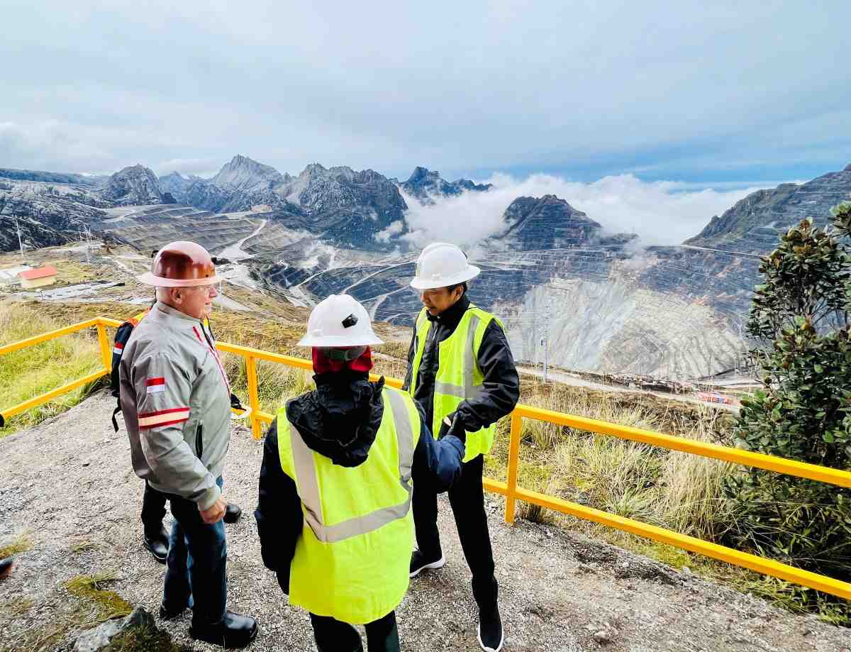10 Tahun Jokowi: Realisasi Investasi Capai Rp9.117,4 Triliun dan Serap 13,8 Juta Tenaga Kerja