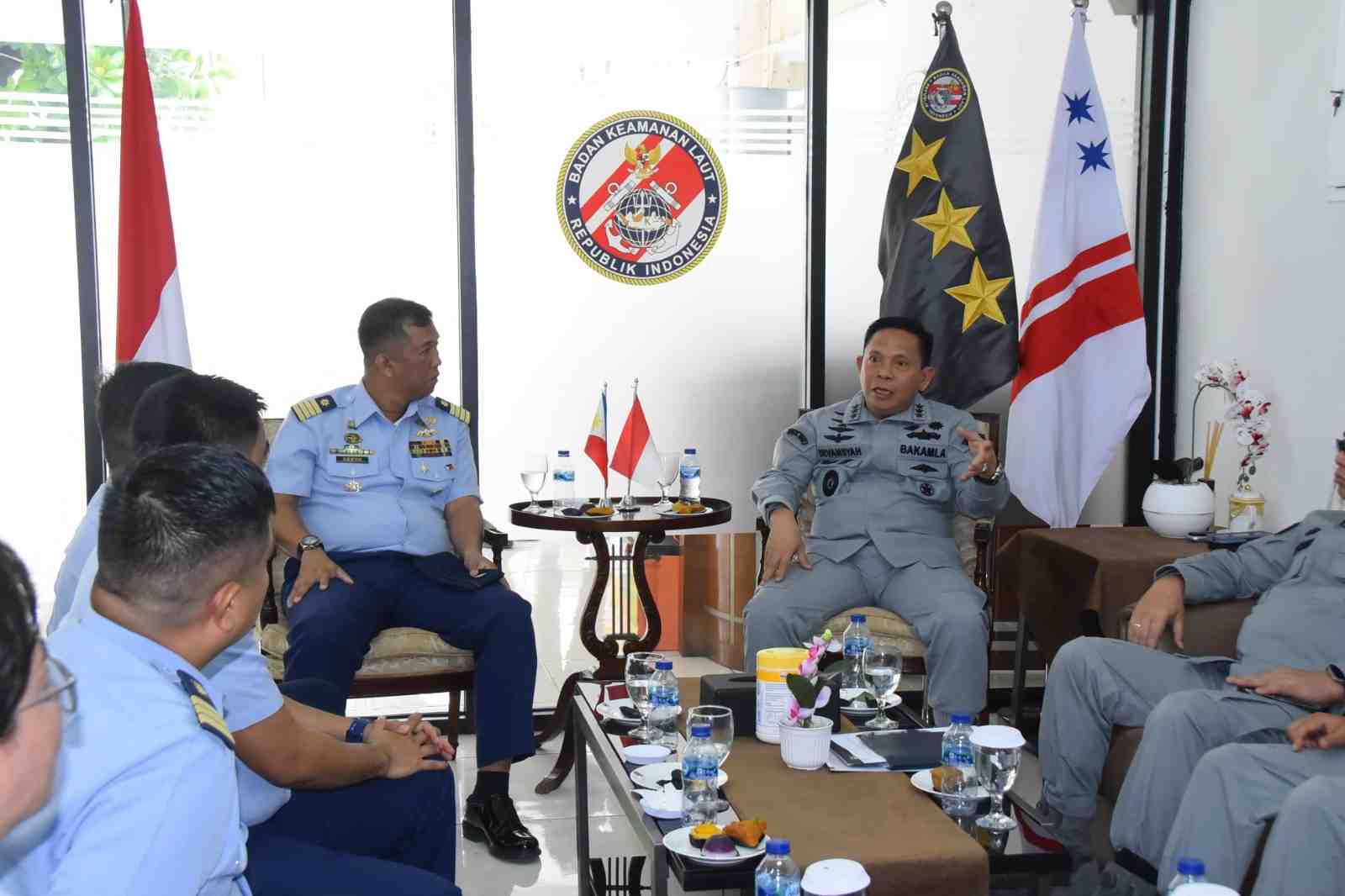 Bakamla RI dan Philippine Coast Guard Tingkatkan Kerja Sama dengan Patroli Terkoordinasi di Manado