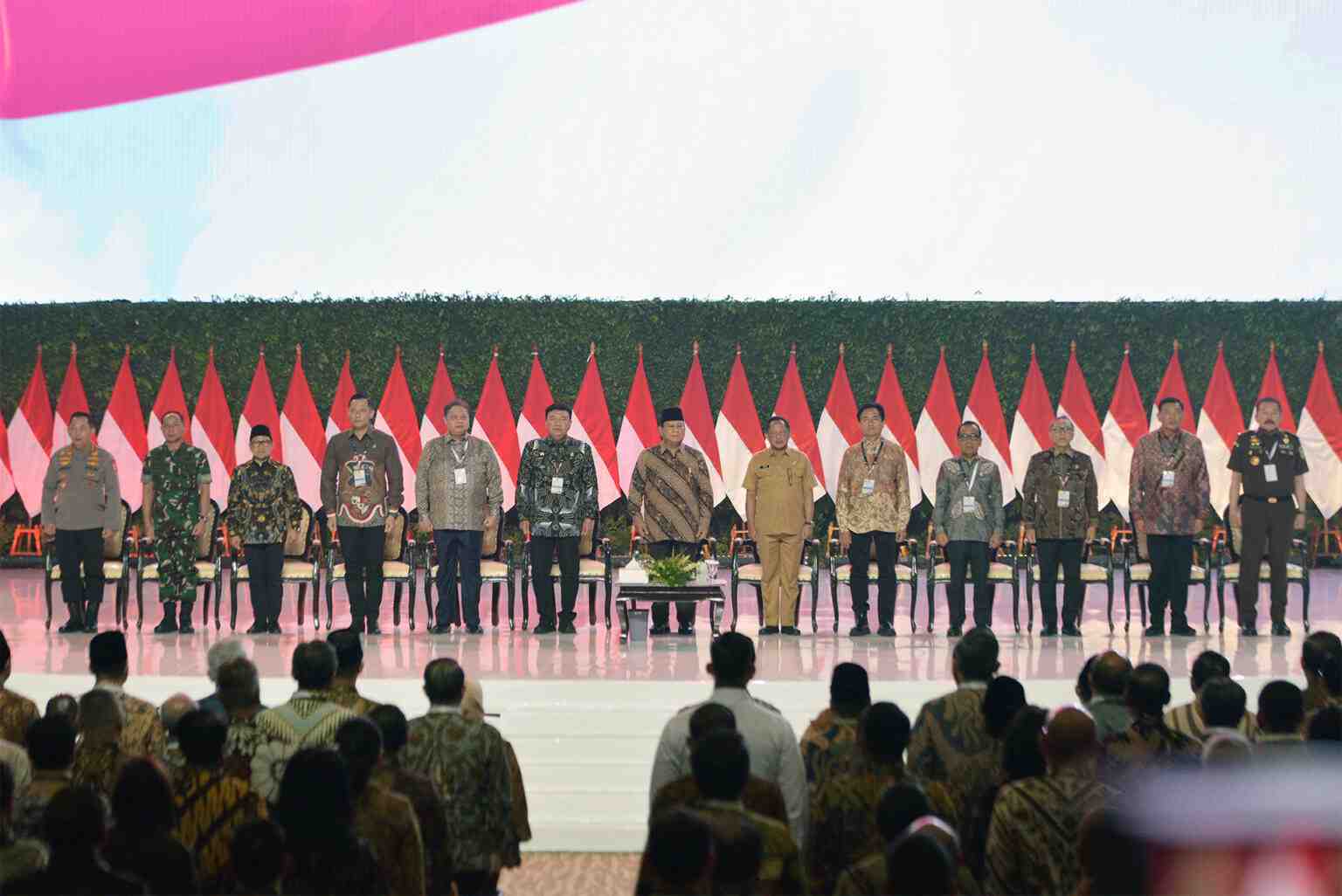 Presiden Prabowo Tekankan Pentingkan Sinergi Pemerintah Pusat dan Daerah Wujudkan Astacita