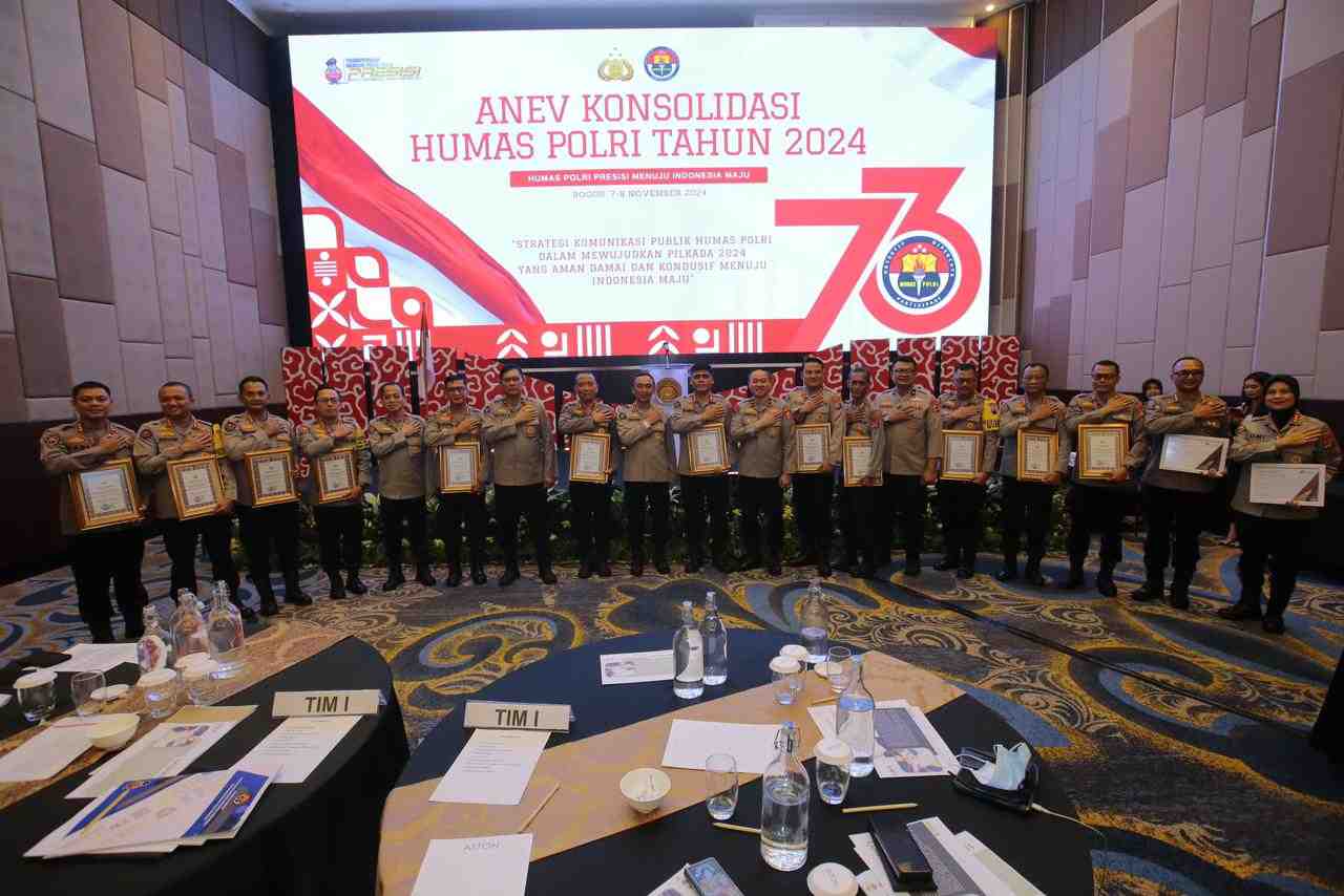 Bidang Humas Polda Metro Jaya Raih Penghargaan Amplifikasi Terbaik Zona I