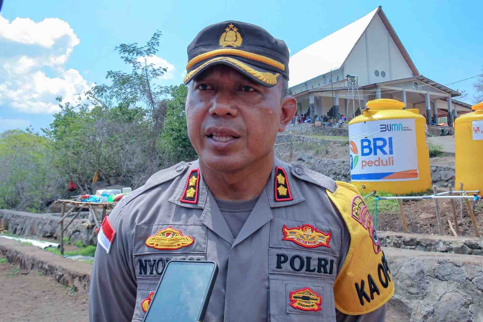 [SIARAN PERS] Kamtibmas di Posko Korban Erupsi Gunung Lewotobi Laki-Laki Terjaga dengan Baik