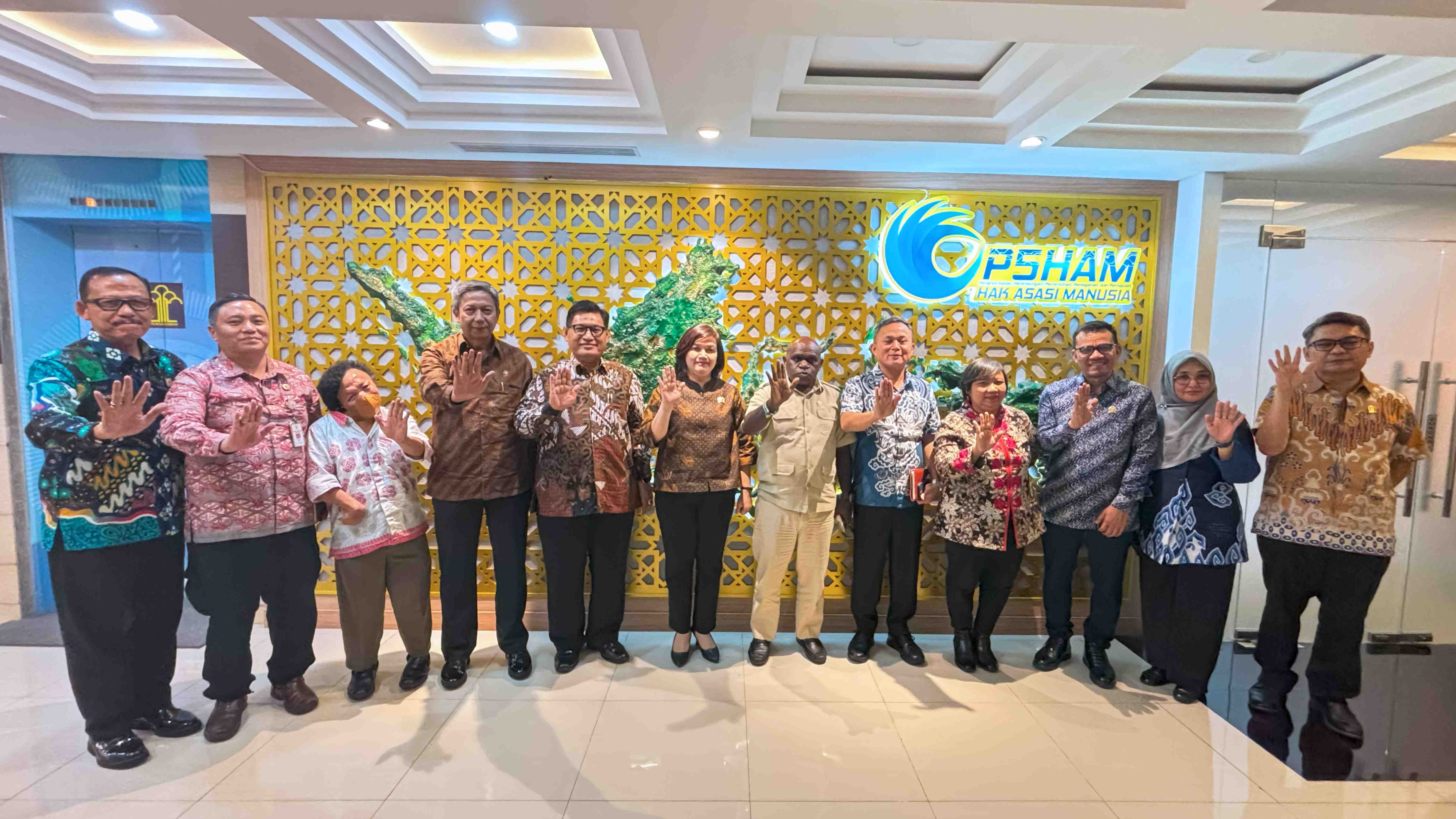 Tanpa Duplikasi, Komnas HAM dan Kementerian HAM Sepakat Perkuat Sinergi