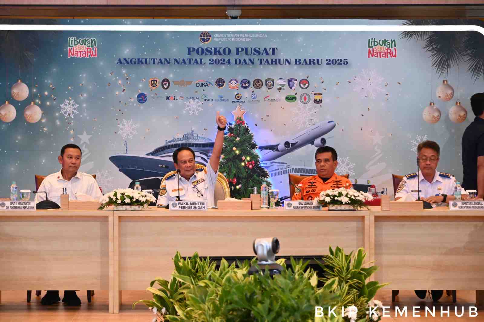 Kemenhub Resmikan Pembukaan Posko Pusat Terpadu Angkutan Nataru 2024/2025