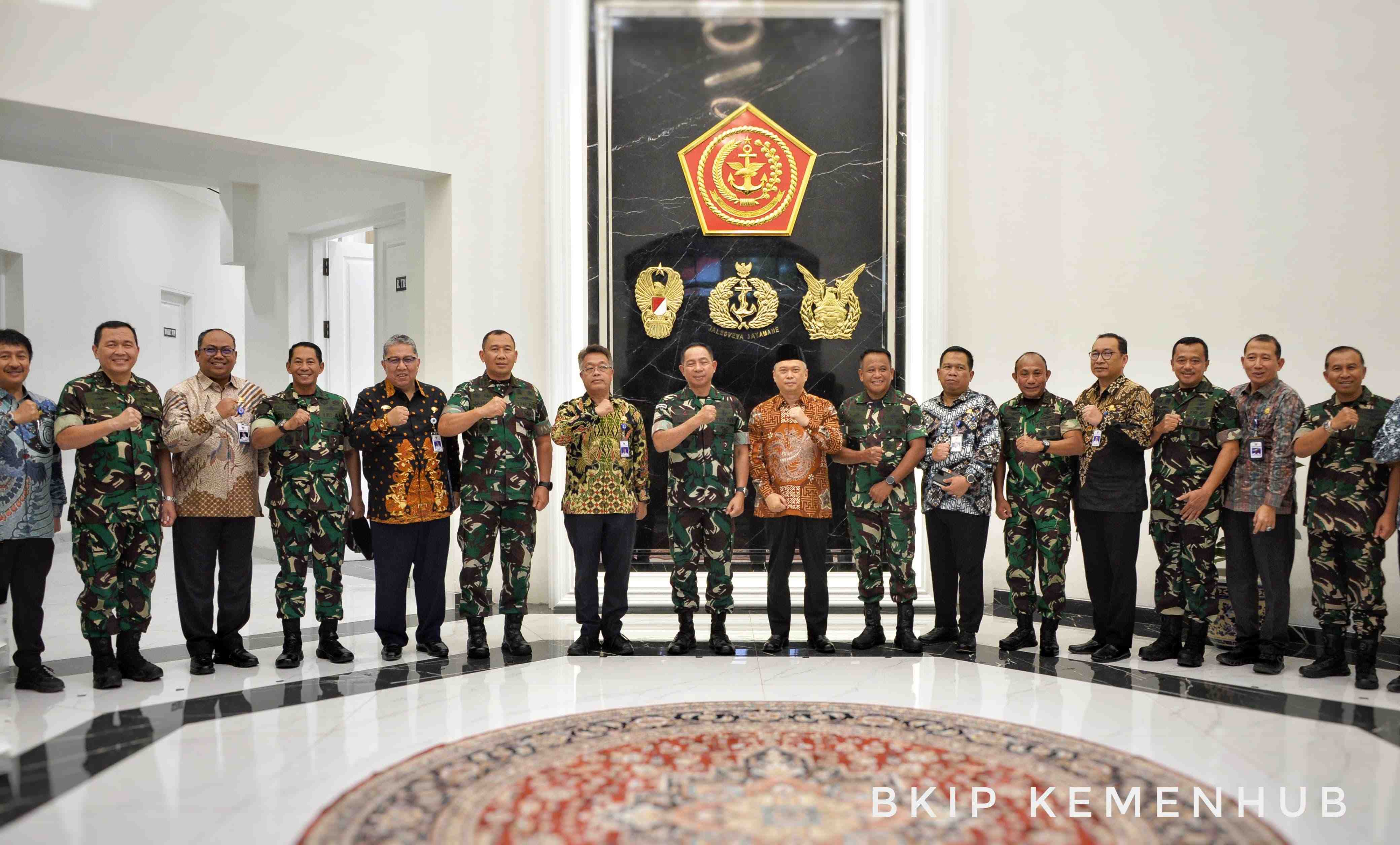 Posko Nataru 2024/2025, Kemenhub Bersinergi dengan TNI Pastikan Keamanan Transportasi