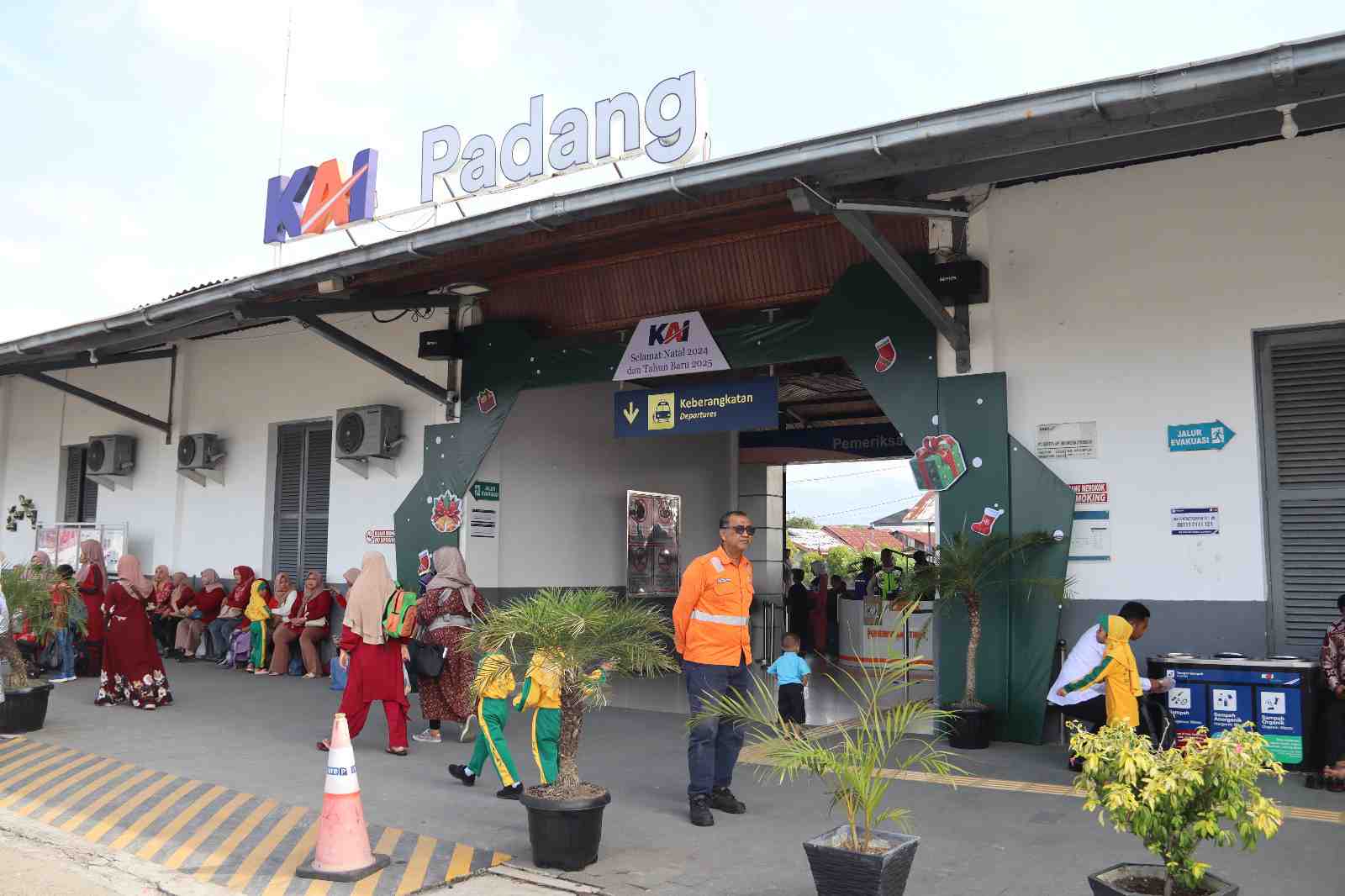 KAI Sumbar Prediksi Lonjakan 3 Persen Penumpang  saat Libur Nataru