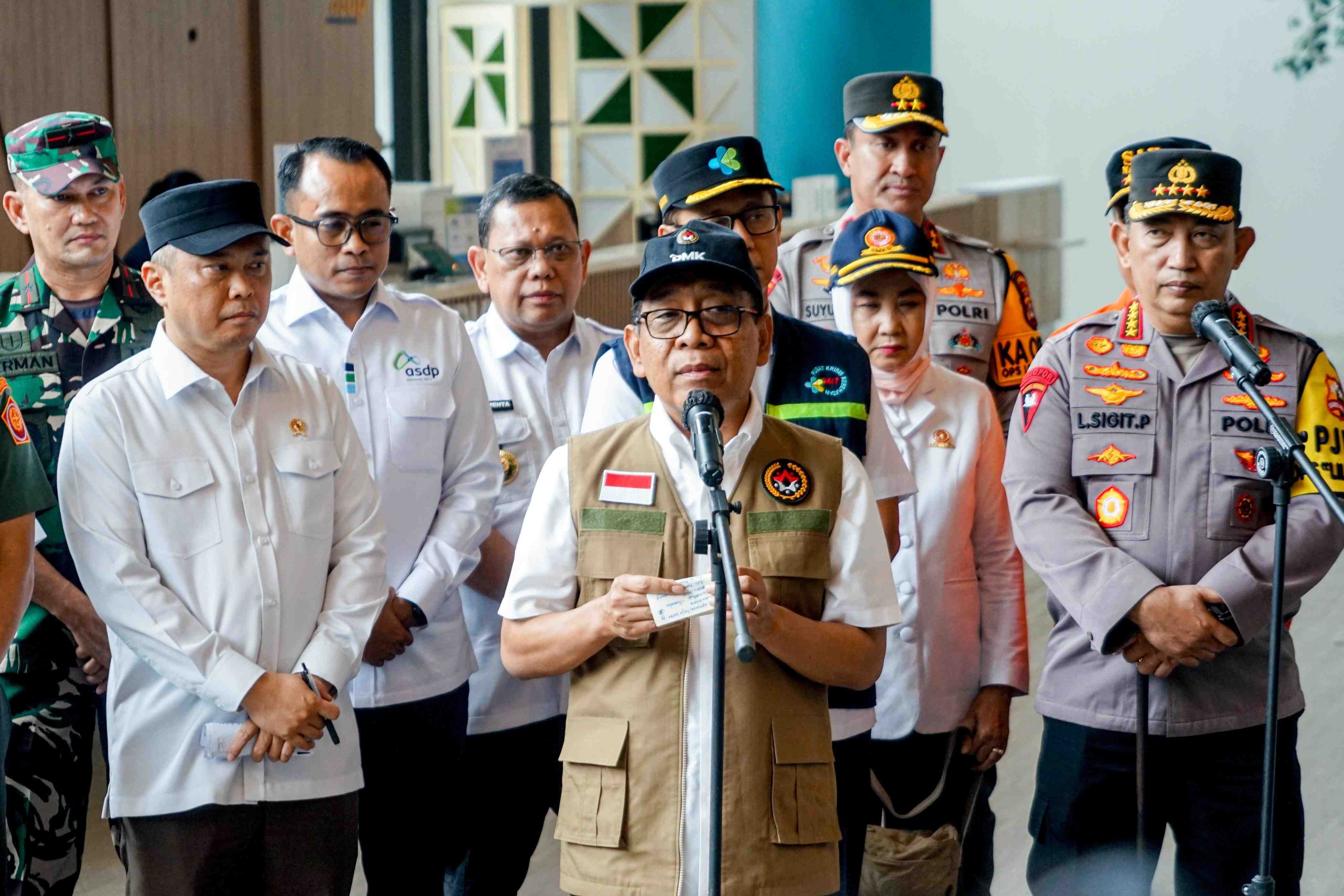 Menko PMK Pastikan Layanan Optimal selama Libur Natal 2024 dan Tahun Baru 2025