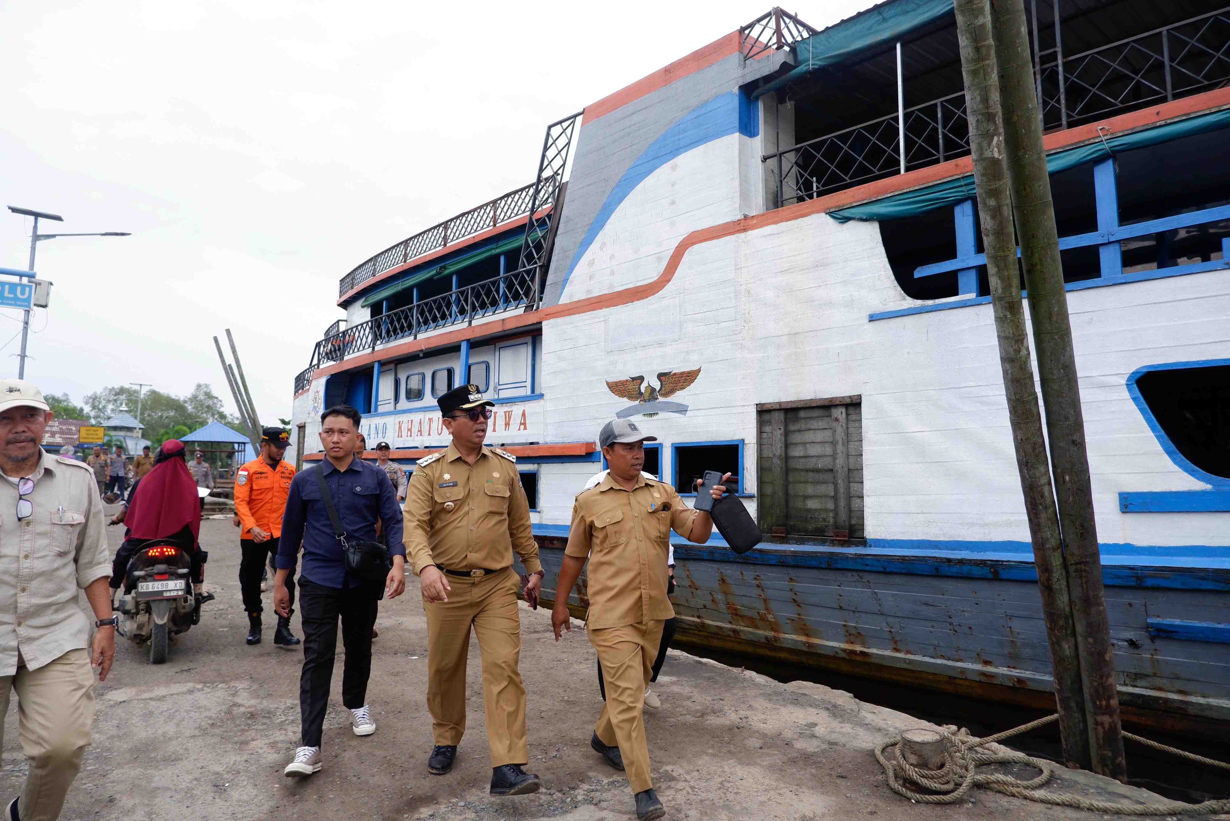 Pemkab Kayong Utara Memastikan Kenyamanan Penumpang di Pelabuhan Teluk Batang selama Libur Nataru