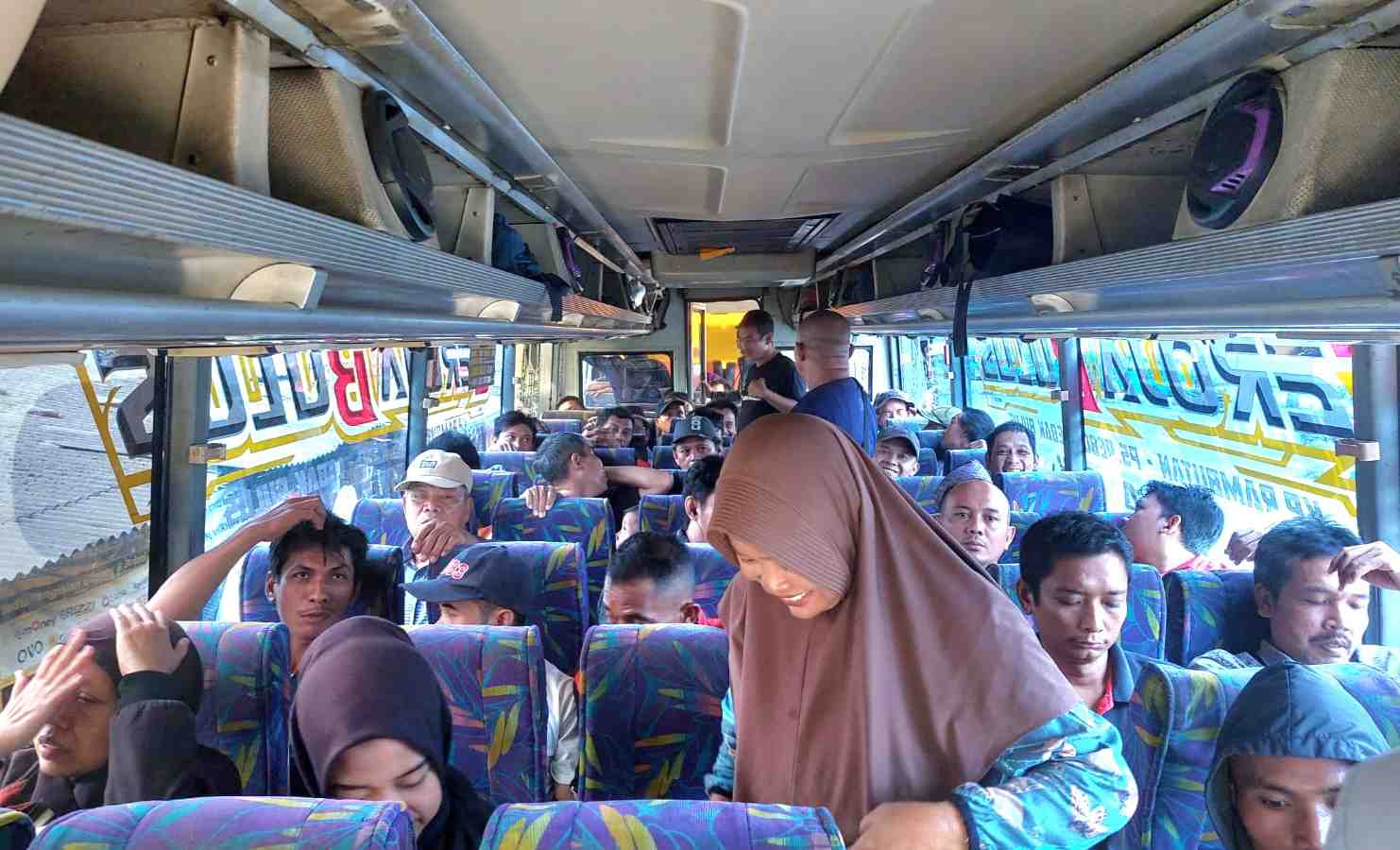 Penumpang di Terminal Lebak Bulus Normal Jelang Malam Pergantian Tahun