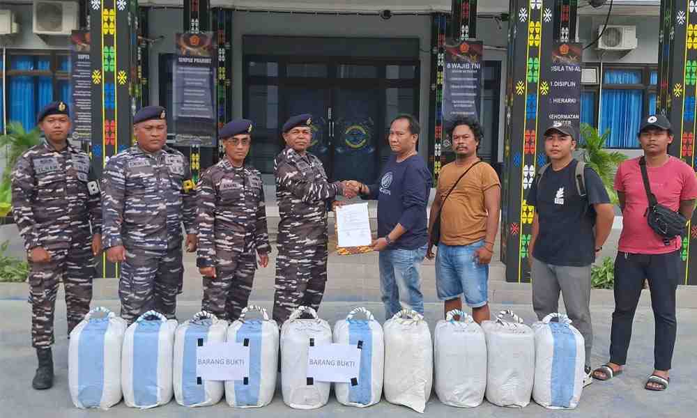 TNI AL Gagalkan Distribusi Miras Ilegal di Labuan Bajo, 2.100 Liter Diamankan