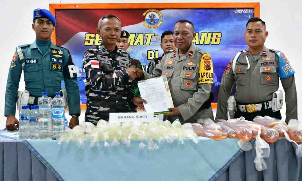 Lanal Timika Gagalkan Penyelundupan Miras Ilegal di Pelabuhan Poumako Papua Tengah