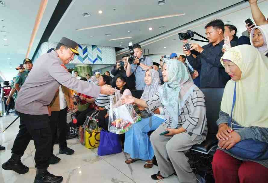 Kapolri Cek Kesiapan Pelayanan dan Pengamanan Pelabuhan Merak 