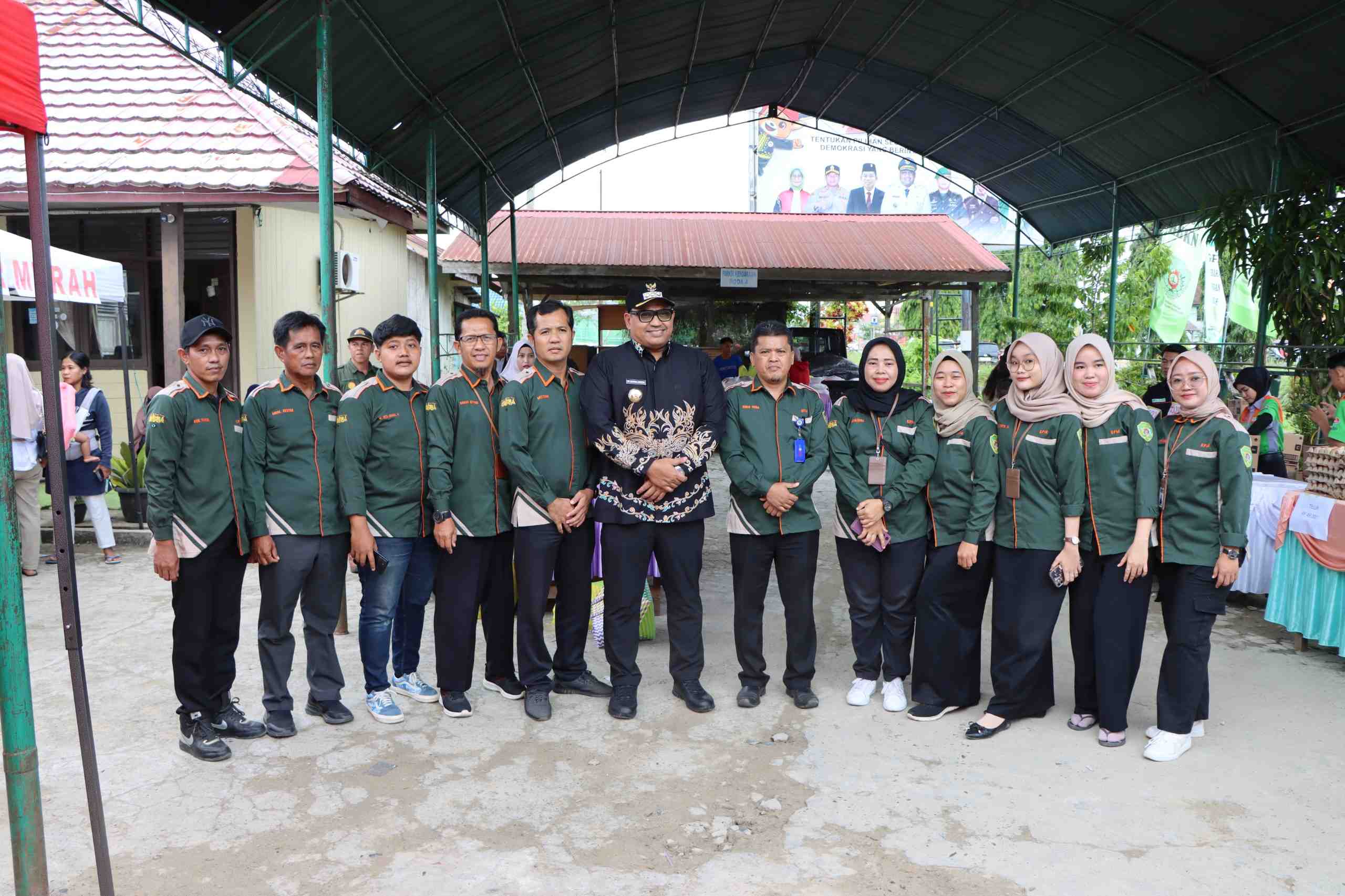 Jelang Natal dan Tahun Baru, Pj Bupati PPU Tinjau Pasar Murah