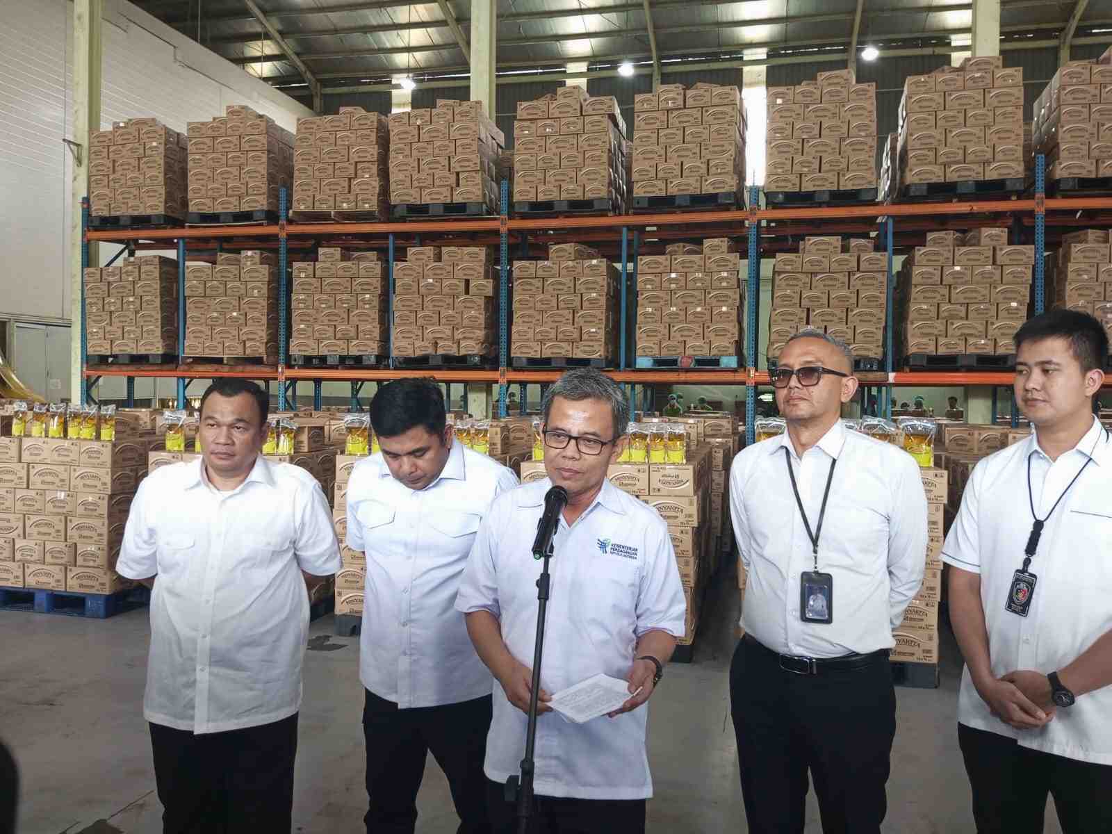 Kemendag Awasi Distribusi Minyak Goreng Jelang Natal dan Tahun Baru