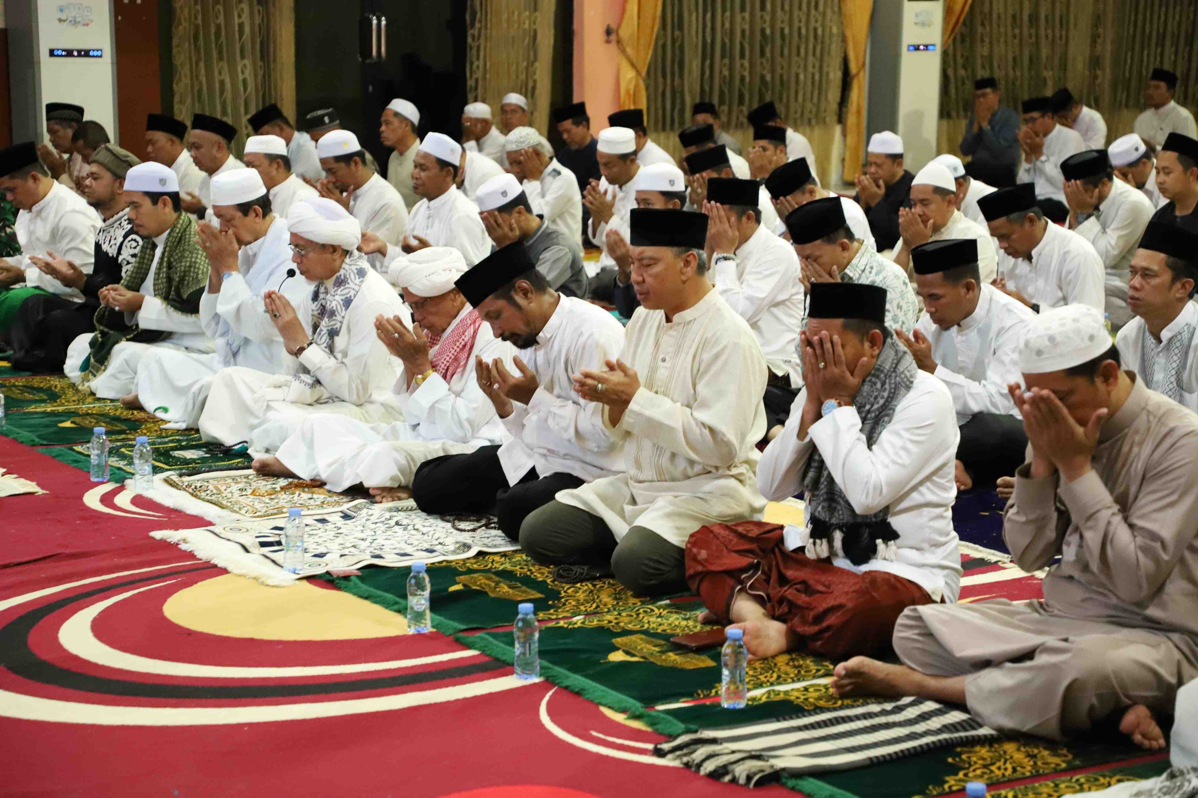 Sambut Pergantian Tahun, Pemkab HSU Gelar Salat Hajat dan Doa Bersama