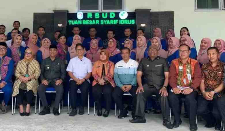 Menkes RI Kunjungi Dua Puskesmas dan RSUD TBSI Kubu Raya, Pastikan Kesiapan Program Kesehatan