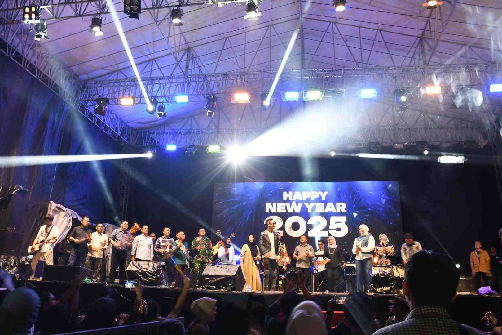 Malam Tahun Baru, Pj Bupati Pulang Pisau Sampaikan Harapan Pembangunan 2025