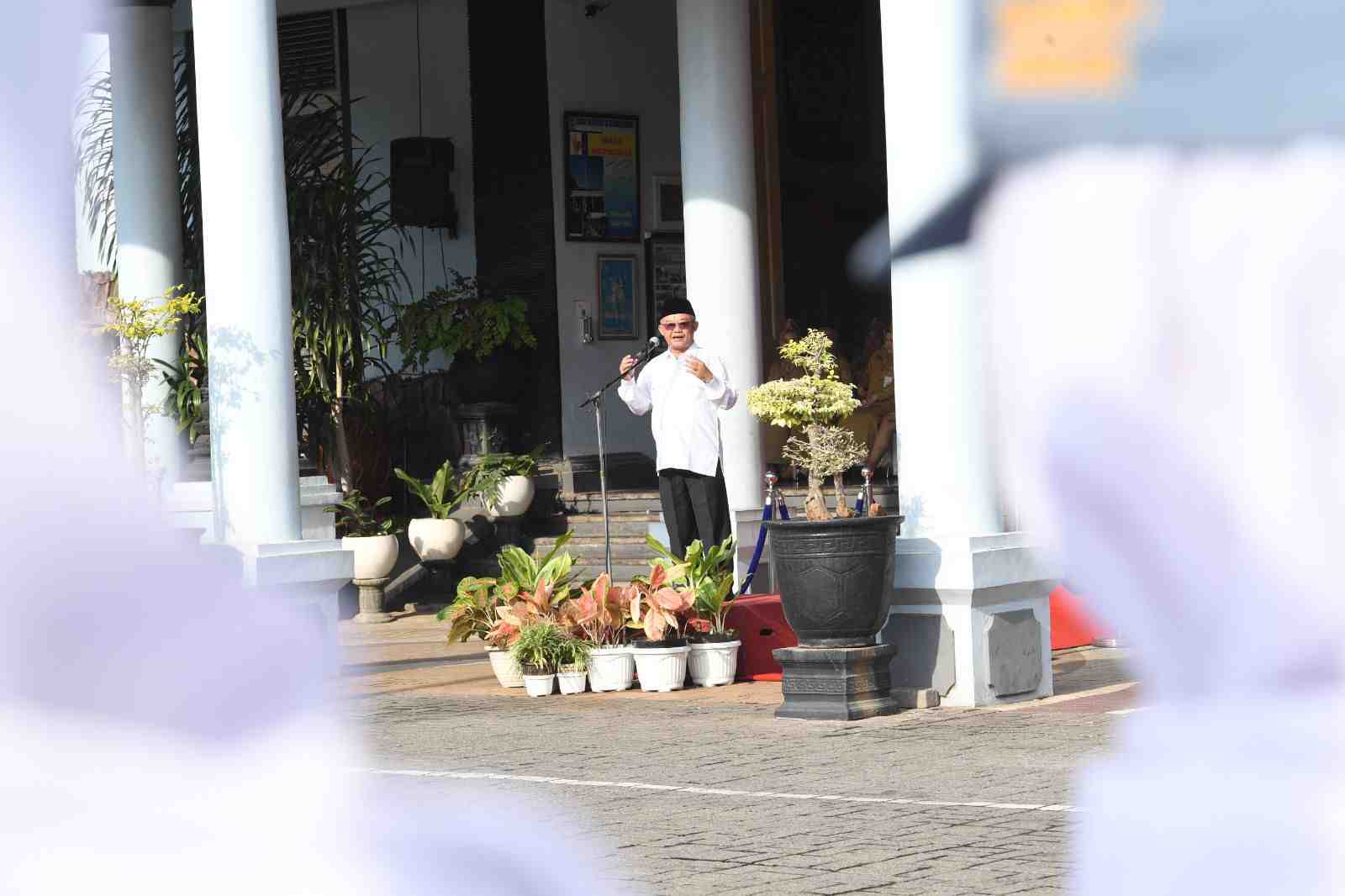 Mendikdasmen Luncurkan 7 Kebiasaan Anak Indonesia Hebat dan Pagi Ceria di Semarang