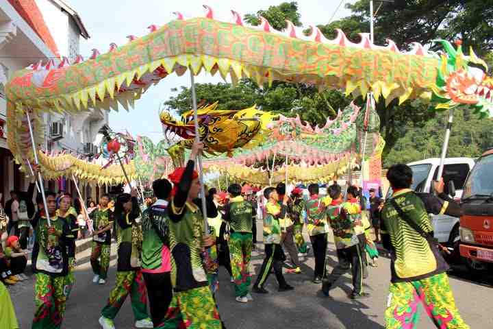 Festival Siti Nurbaya 2025 dan Pawai Cap Go Meh, Perayaan Budaya Penuh Harmoni di Padang