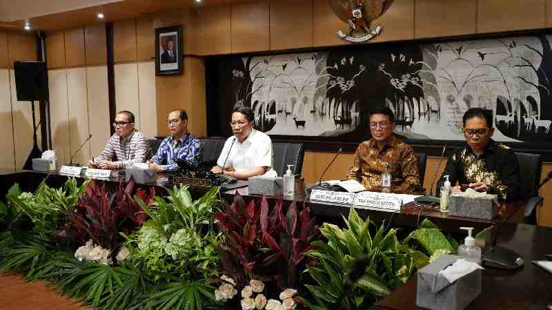 Menkum Pastikan Dokumen Ekstradisi Paulus Tannos Rampung Pekan Depan