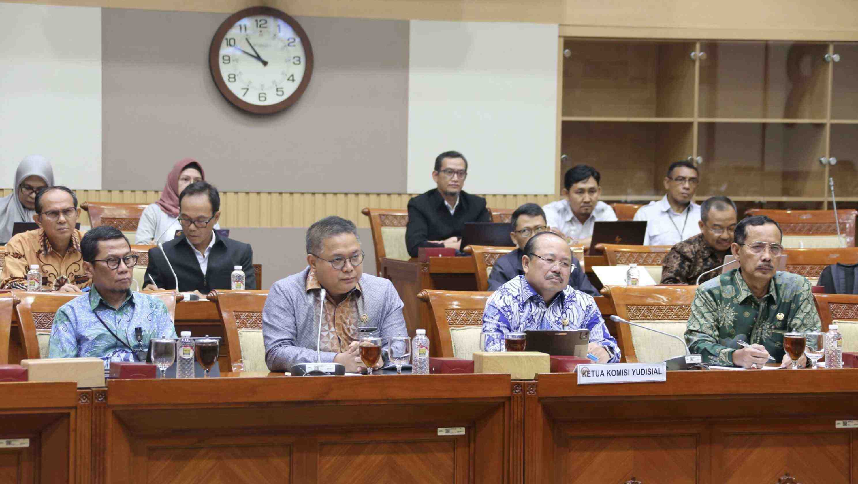 KY Beri 11 Catatan Penting dalam Raker dengan Komisi III DPR RI untuk Perubahan KUHAP