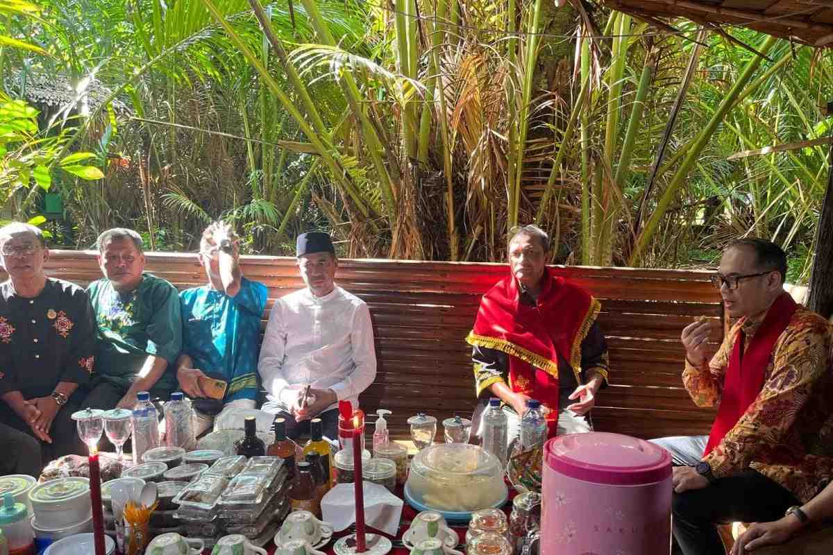 Pengelolaan Negeri Adat, Wamenkum Serap Aspirasi Para Raja