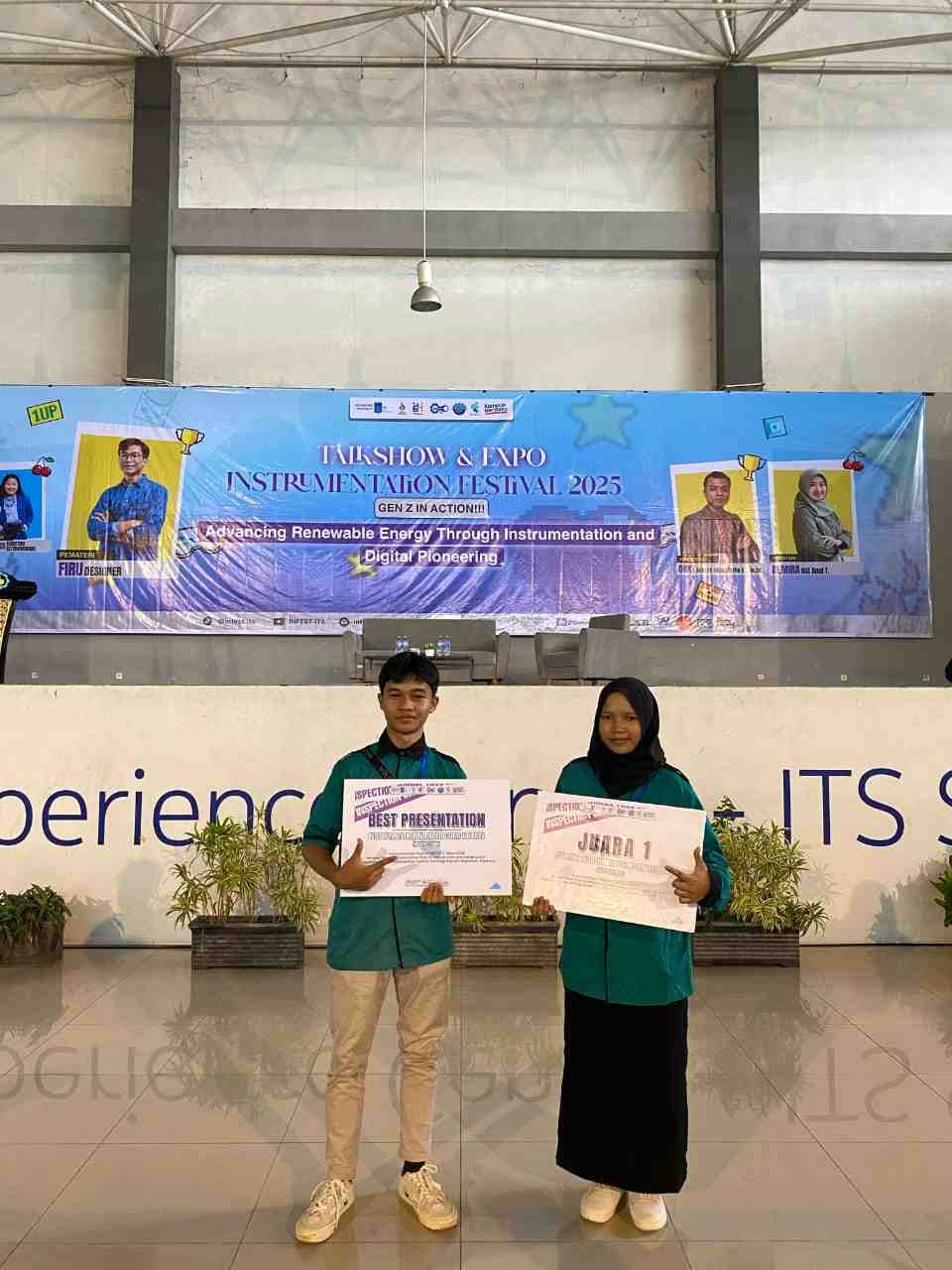 Pakar  1.2 SMK N 1 Paringin Raih Juara 1 dan Best Presentation Lomba Karya Tulis Ilmiah Nasional di ITS Surabaya