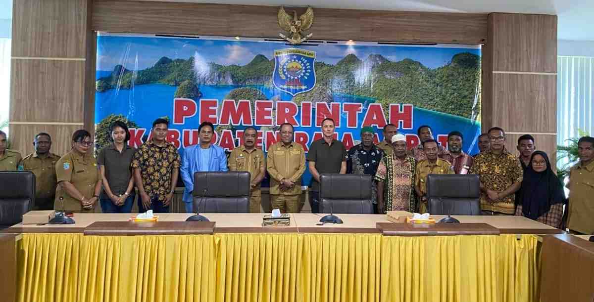 Pemkab Raja Ampat Fasilitasi Dialog PT Misool Eco Resort dan Marga Bahalle