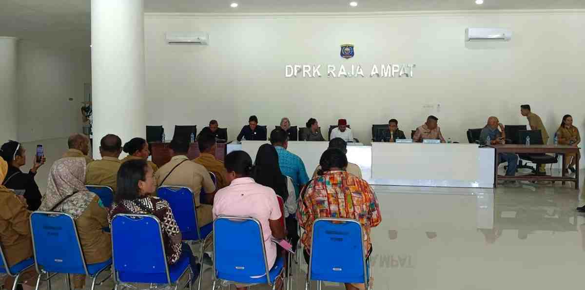 DPRK Raja Ampat akan Bentuk Pansus: Komitmen Bayar TPP dan Tunjangan Guru Semakin Kuat