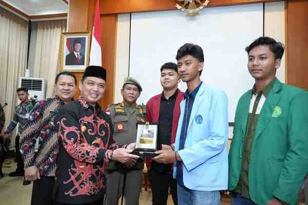 Gubernur Kalbar dan BEM Kolaborasi Tingkatan IPM melalui Pembangunan Desa