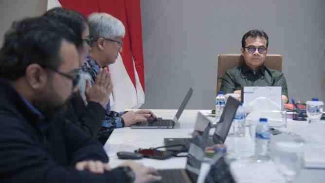 [SIARAN PERS] Wamenkomdigi Nezar Patria: AI Kesehatan Butuh Regulasi dan Uji Etik Sebelum Digunakan Massal