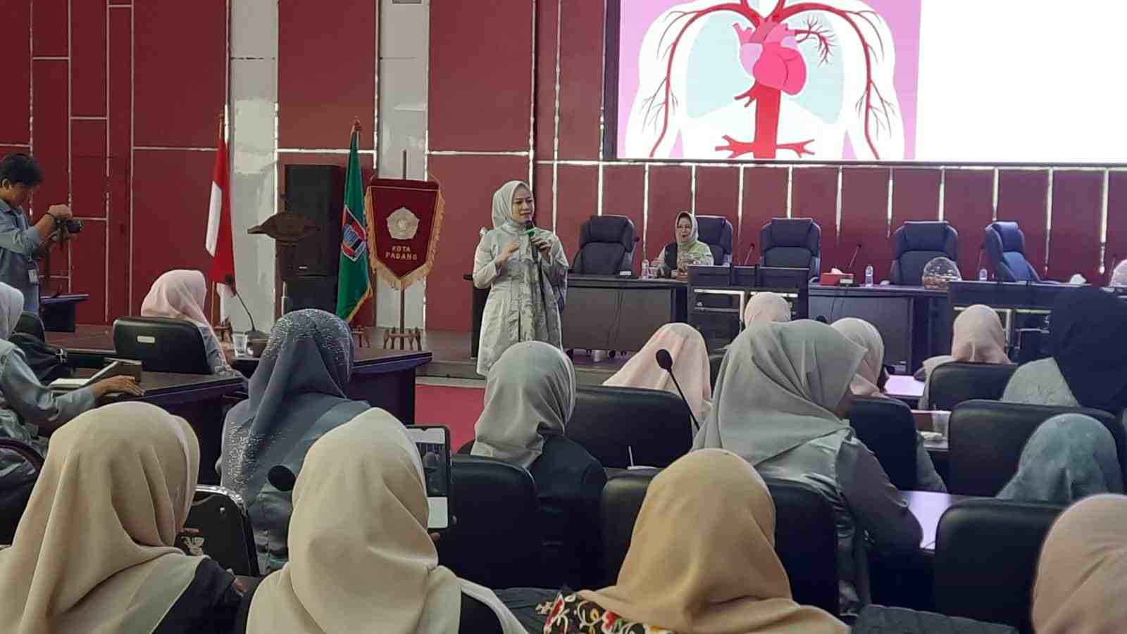 Hari Kartini 2025 di Padang: Sehatkan Jantung, Cerahkan Perempuan