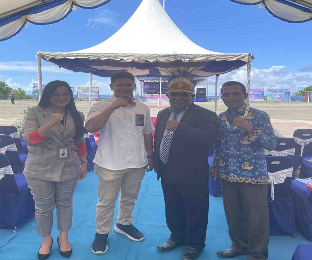 Dukung HUT Raja Ampat ke-22, Telkom Hadirkan Internet Gratis di Pantai Waisai Torang Cinta